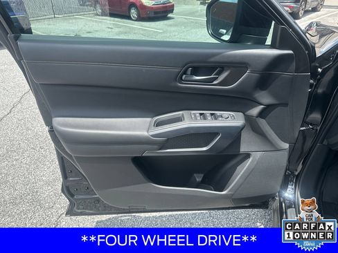 Used 2024 Nissan Pathfinder Rock Creek AWD/4WD image 10