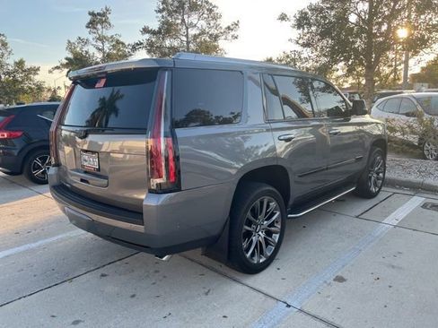 Used 2020 Cadillac Escalade Luxury w/ Escalade Sport Edition image 3