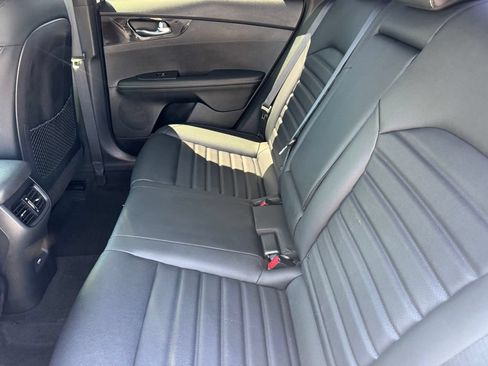 Used 2024 Kia Forte GT-Line w/ GT-Line Premium Package FWD image 11