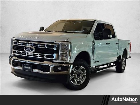 New 2026 Ford F250 XLT w/ FX4 Off-Road Package image 1