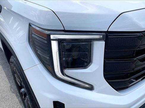 Used 2024 GMC Sierra 1500 Elevation AWD/4WD image 34