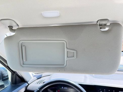 Used 2023 Kia Telluride S w/ S Sunroof Package FWD image 17