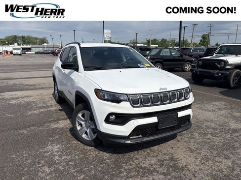 Used 2022 Jeep Compass Latitude w/ Convenience Group AWD/4WD image 39