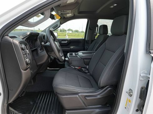 Used 2020 Chevrolet Silverado 1500 Custom w/ Trailering Package AWD/4WD image 17
