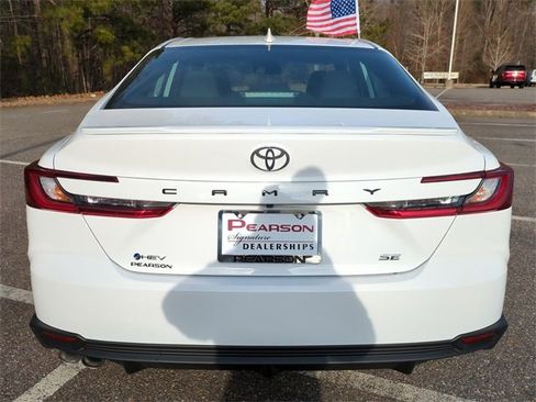 New 2026 Toyota Camry SE image 5