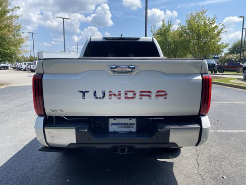 Used 2025 Toyota Tundra Limited AWD/4WD image 48