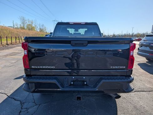 Used 2024 Chevrolet Silverado 2500 Custom AWD/4WD image 8