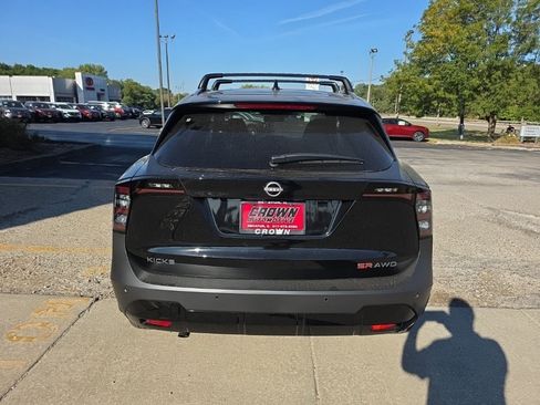 New 2026 Nissan Kicks SR w/ SR Premium Package image 4