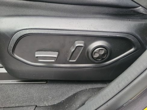 Used 2024 Jeep Grand Cherokee L Altitude image 11