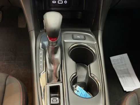 Used 2023 Chevrolet Equinox RS FWD image 14