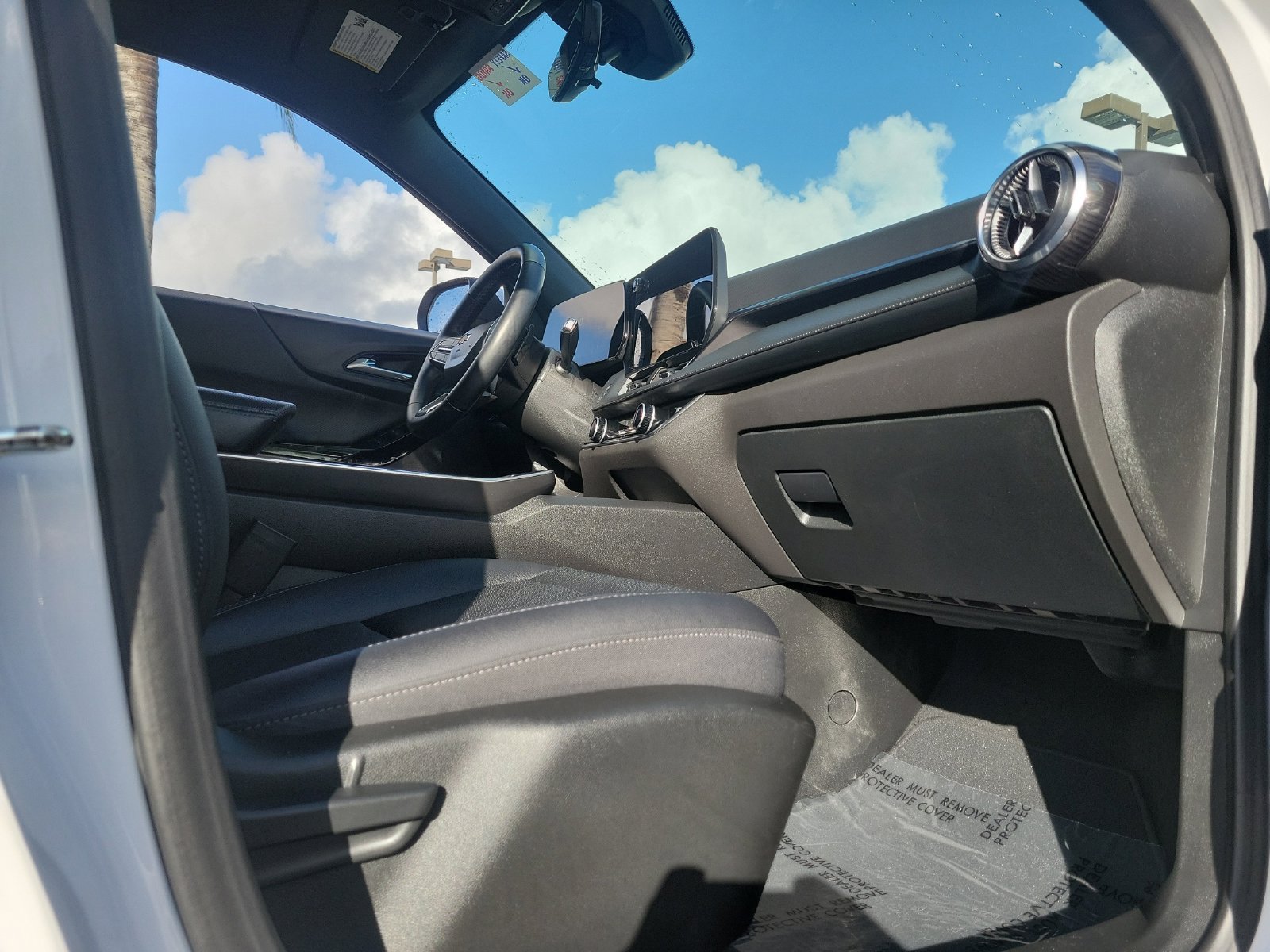 Used 2025 Chevrolet Equinox LT w/ Convenience Package II FWD image 21