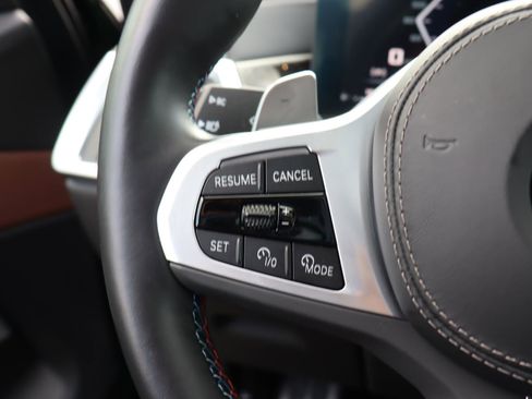 Used 2024 BMW X7 M60i w/ Executive Package image 21