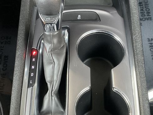 Used 2020 Chevrolet Malibu LT FWD image 17