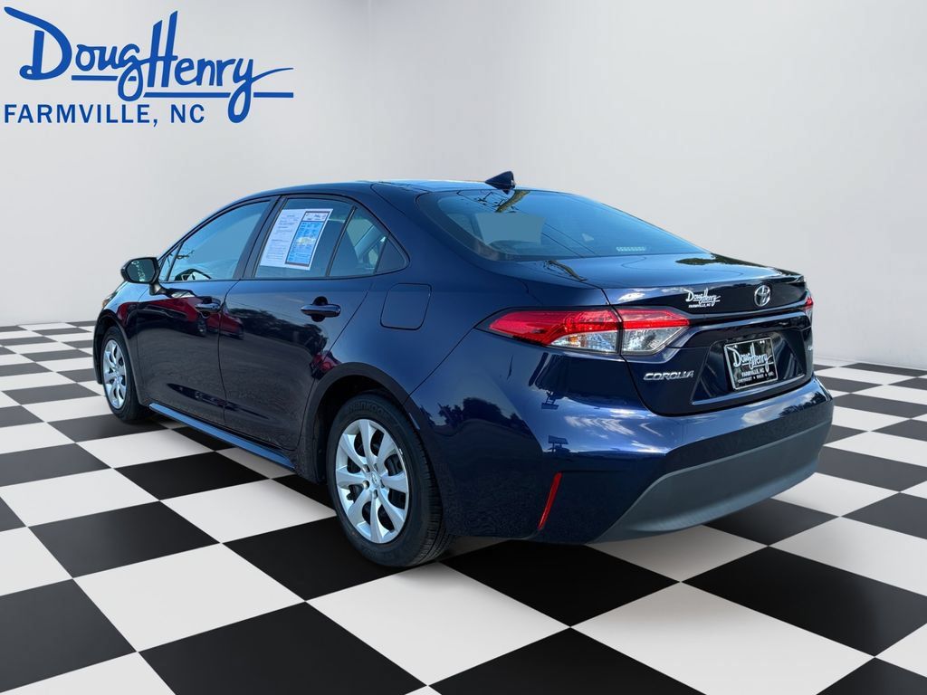 Used 2024 Toyota Corolla LE FWD image 3