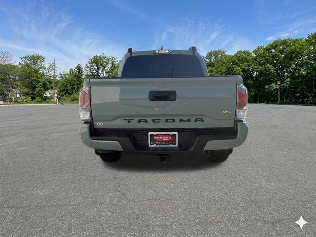 Used 2022 Toyota Tacoma TRD Sport AWD/4WD image 7