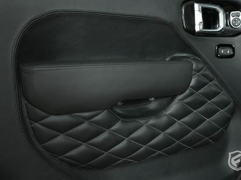 Used 2021 Jeep Wrangler Unlimited Sport image 32