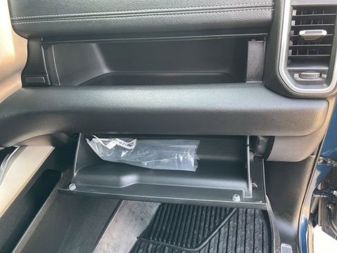 Used 2022 RAM 1500 Laramie AWD/4WD image 40