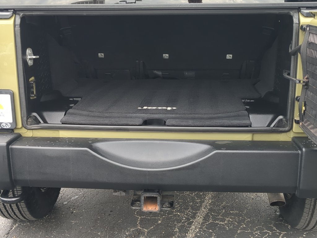 Used 2013 Jeep Wrangler Unlimited Sport AWD/4WD image 10