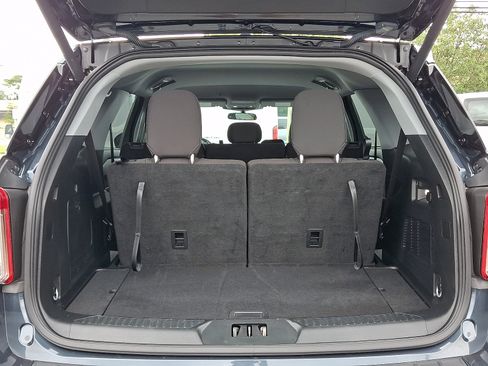 Certified 2023 Ford Explorer XLT AWD/4WD image 28