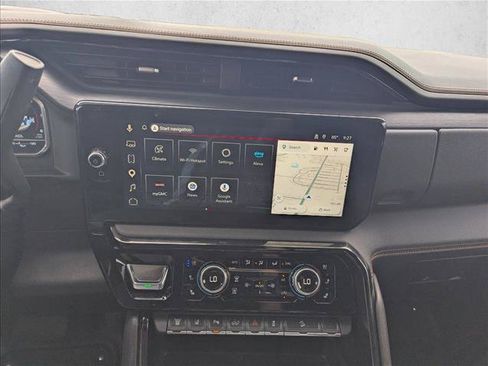 Certified 2025 GMC Sierra 2500 AT4 w/ AT4 Premium Plus Package AWD/4WD image 11