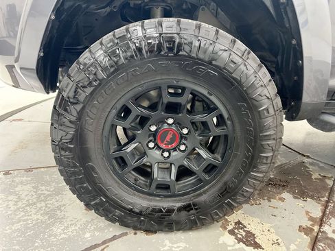 Used 2023 Toyota 4Runner SR5 AWD/4WD image 27