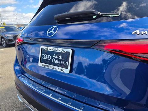 Used 2025 Mercedes-Benz GLC 350e 4MATIC image 15