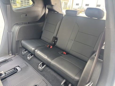 Used 2025 Buick Enclave Preferred w/ Trailering Package, 5000 lbs. image 11