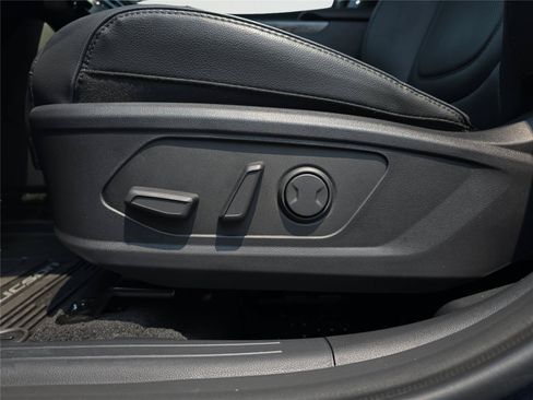 Used 2026 Hyundai Tucson Limited AWD/4WD image 24