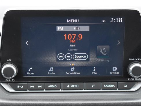 Used 2025 Nissan Rogue SV AWD/4WD image 25