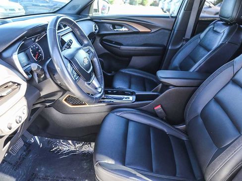 Used 2022 Chevrolet TrailBlazer ACTIV w/ Technology Package image 16