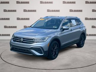 Used 2024 Volkswagen Tiguan SE w/ Panoramic Sunroof Package AWD/4WD video 1