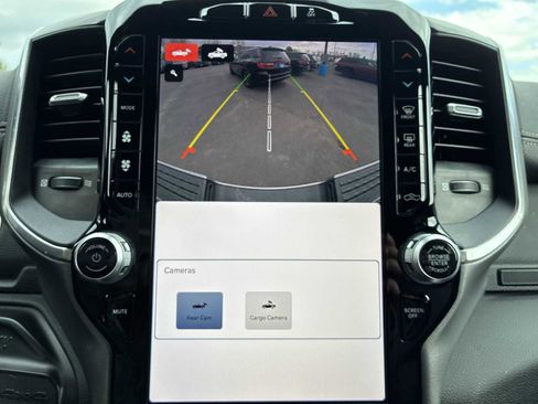 Used 2022 RAM 2500 Laramie image 22