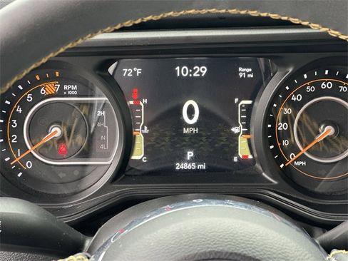 Used 2024 Jeep Wrangler Sahara image 26