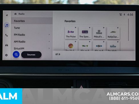 Used 2024 Toyota Prius Prime Premium w/ Advanced Technology Package image 33