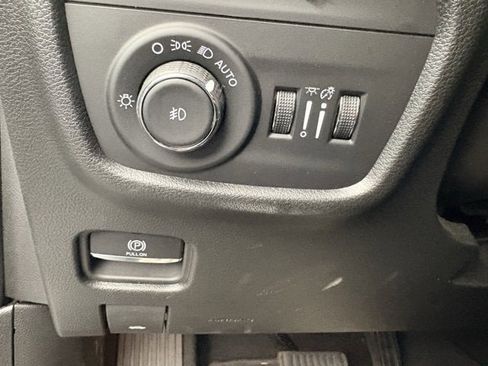 Used 2025 Jeep Grand Cherokee L Limited w/ Trailer Tow Package image 13