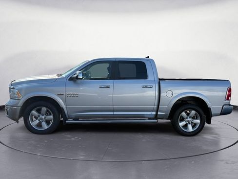 Used 2018 RAM 1500 Laramie image 2