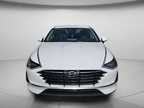 Used 2023 Hyundai Sonata SE FWD image 3