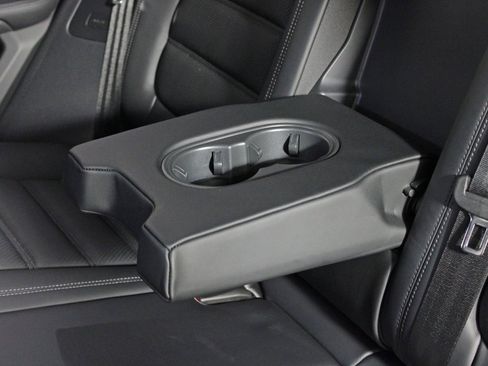 New 2026 Porsche Macan image 35