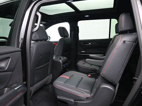 Used 2024 Chevrolet Traverse RS w/ LPO, Floor Liner Package image 28