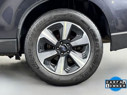 Used 2017 Subaru Forester 2.5i Premium AWD/4WD image 30