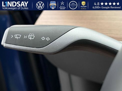 Used 2024 Tesla Model Y Performance image 22