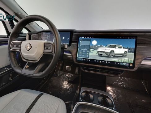 Used 2023 Rivian R1T Adventure AWD/4WD image 24