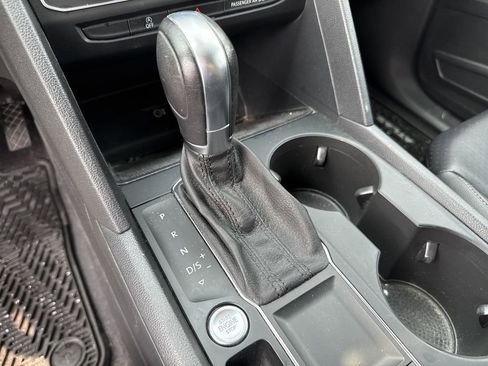 Used 2019 Volkswagen Atlas SE w/ Towing Package FWD image 19