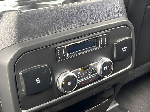 Used 2019 Ford Expedition Limited image 19