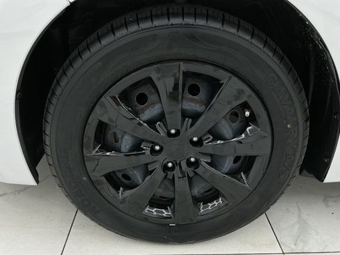 Used 2016 Toyota Corolla FWD image 44