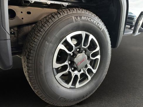 Used 2024 GMC Sierra 2500 SLE w/ SLE Value Package; image 22