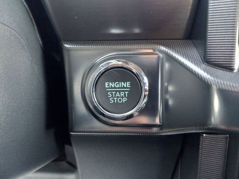 Used 2025 Ford F150 Platinum image 26