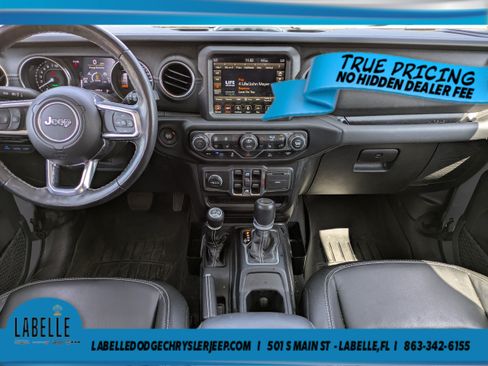 Used 2023 Jeep Wrangler Unlimited Sahara w/ Cold Weather Group AWD/4WD image 14