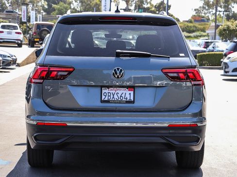 Certified 2022 Volkswagen Tiguan SE w/ Panoramic Sunroof Package FWD image 7