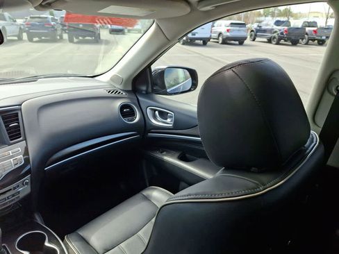 Used 2019 INFINITI QX60 Luxe w/ Essential Package image 11